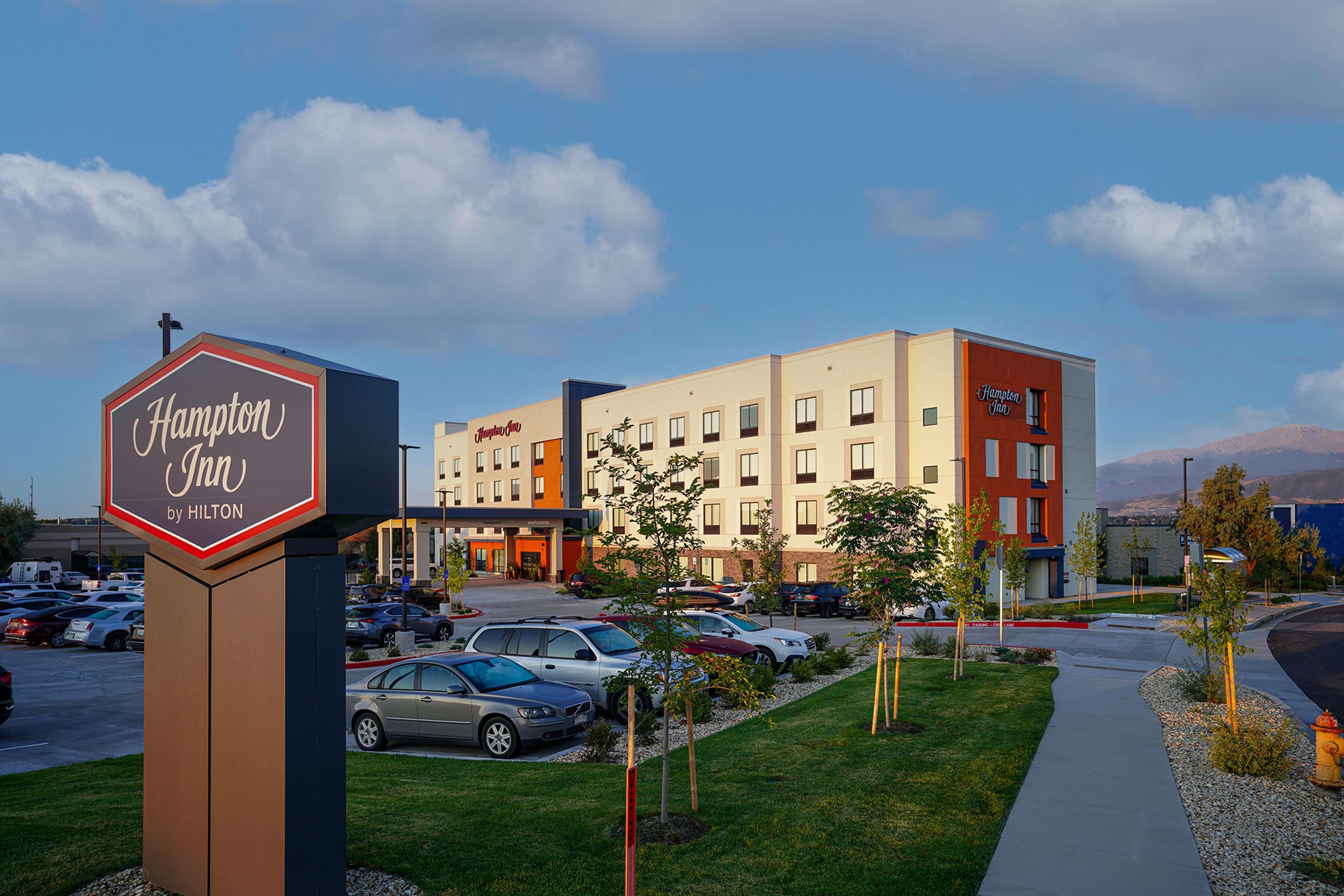 Hampton Inn Colorado Springs I-25 Central Exterior photo