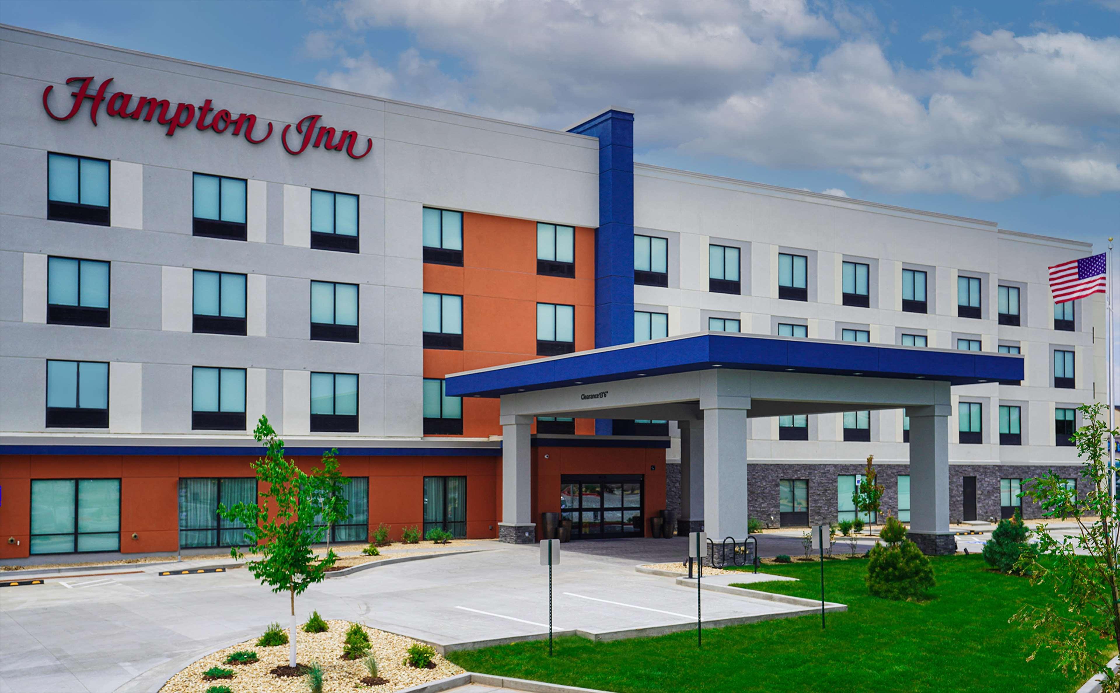 Hampton Inn Colorado Springs I-25 Central Exterior photo